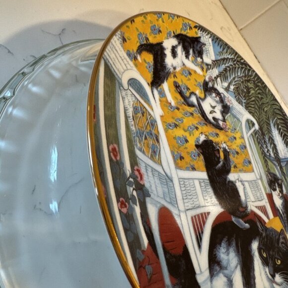 Country Kitties Series By Gre Gerardi “Just For The Fern Of It” Collectors Plate - Picture 7 of 16